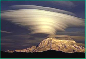 ����� ������ ������ ���� Lenticular Clouds 1.jpg